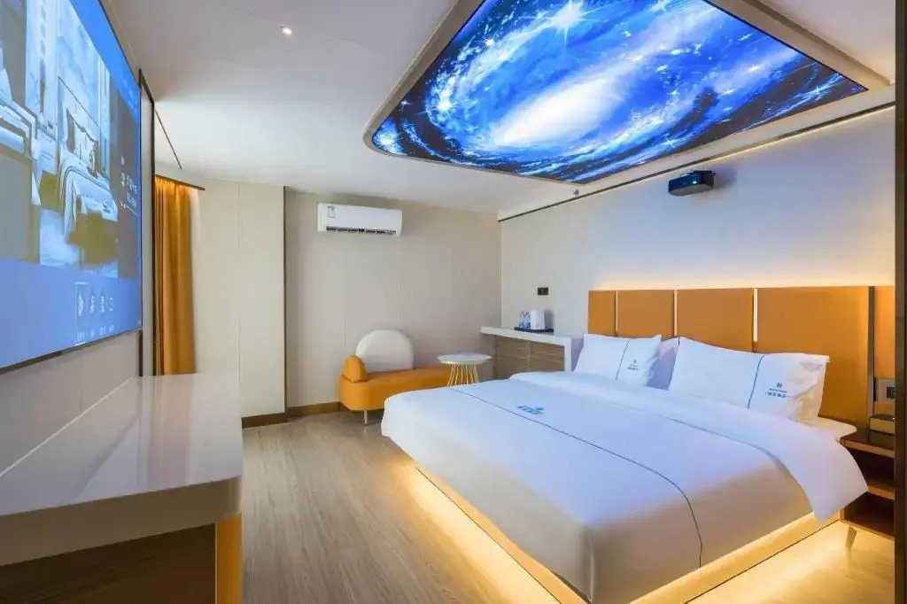 Dequan Luxury Huayuan Hotel, near POP LAND and SOLANA
