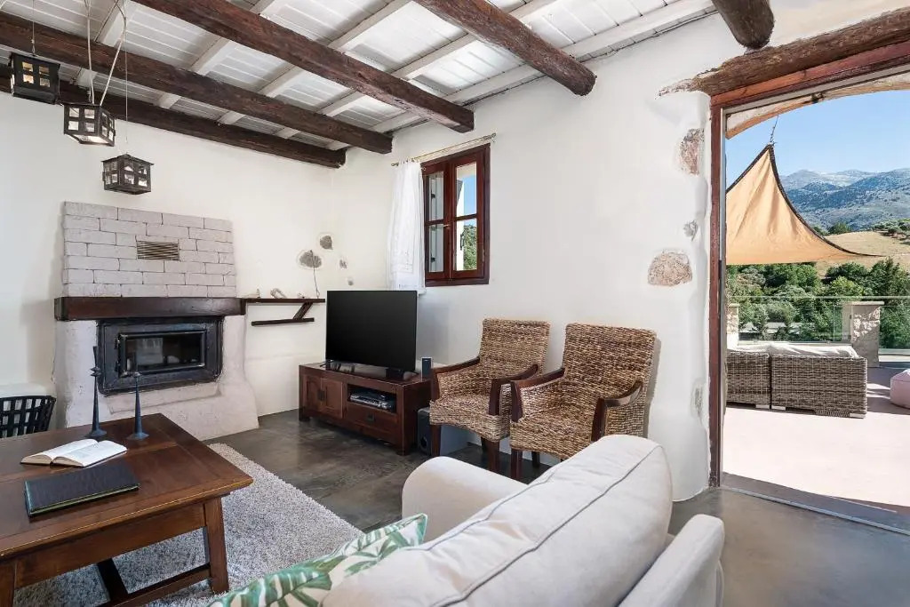 Verekinthos Villa, a Fine Country Retreat, By ThinkVilla