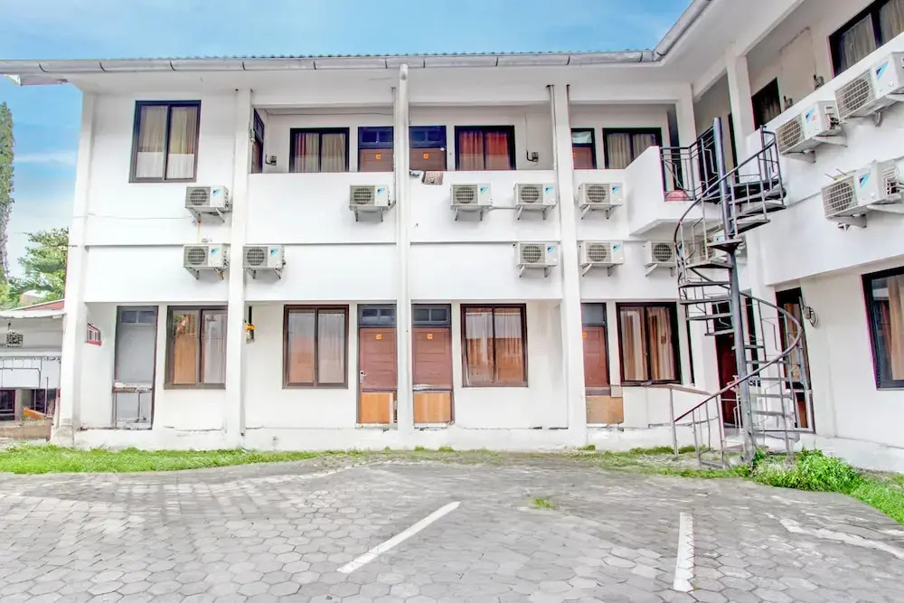 OYO 94756 23 Residence