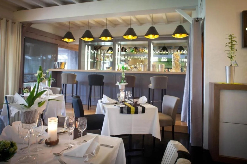 LOGIS Hôtel & Restaurant - LENSOTEL