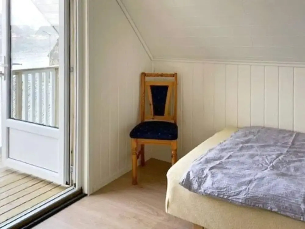 6 person holiday home in Svelgen-By Traum