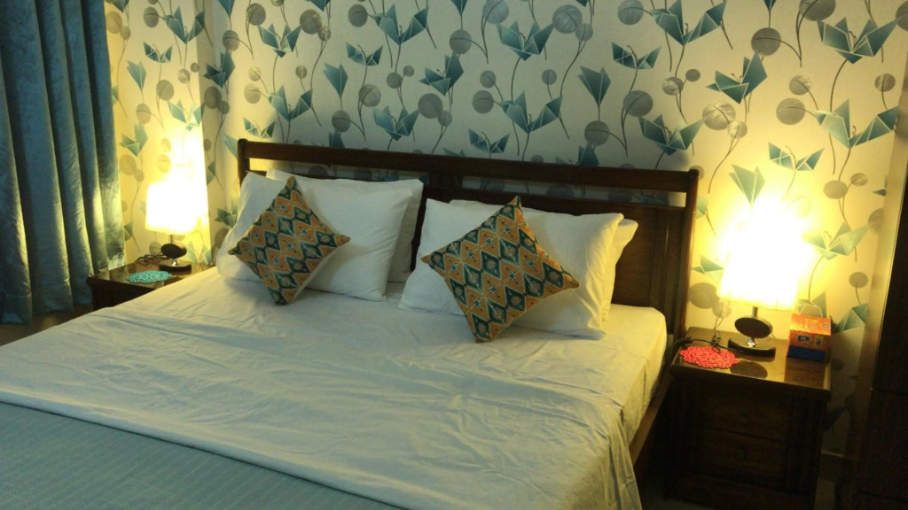 "Service Apartments Karachi" Beach View