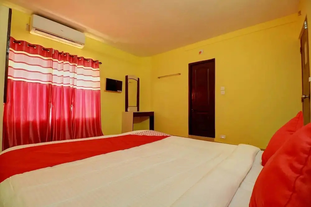 Mascot Inn By OYO Rooms