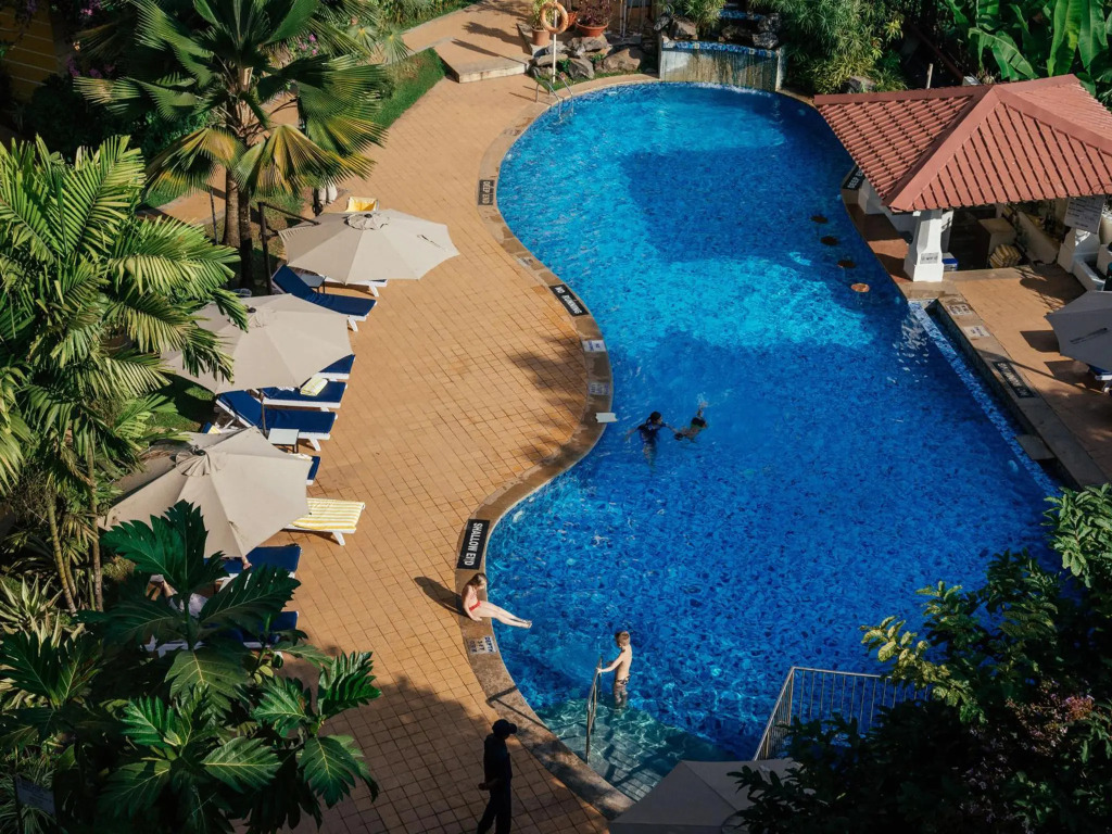 Acron Candolim Regina
