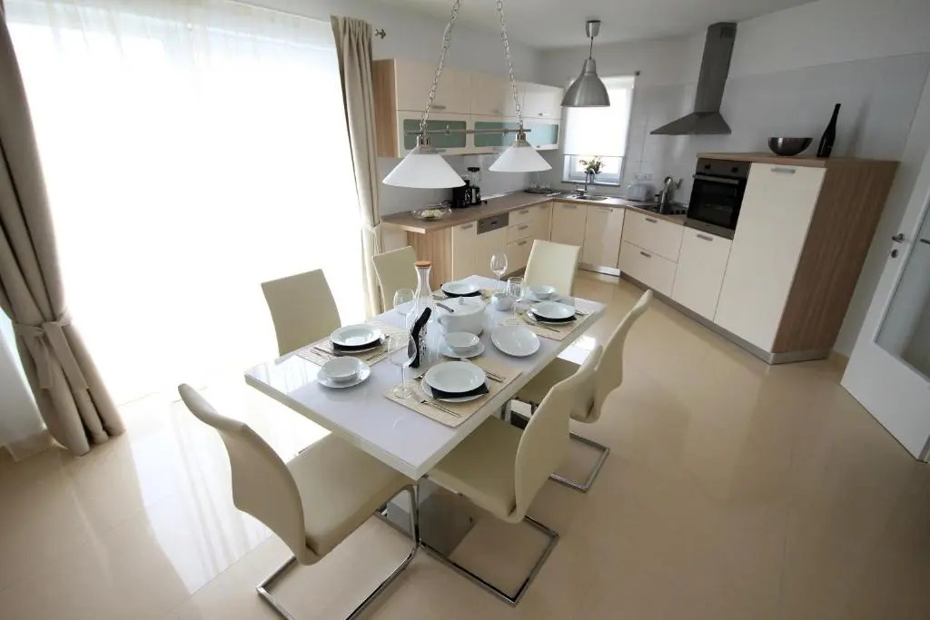 Apartments Villa Mantinela