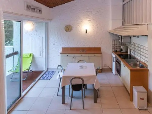 Studio en Duplex sous la Pinède et Proche de la Plage - FR-1-239-394
