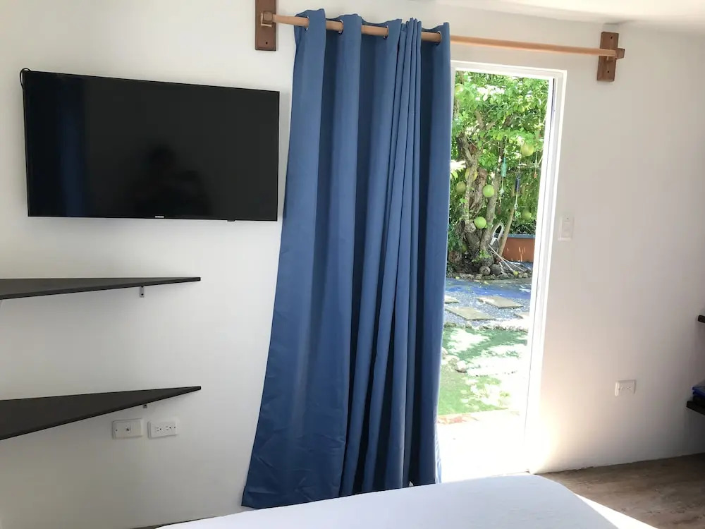 Mahalo House