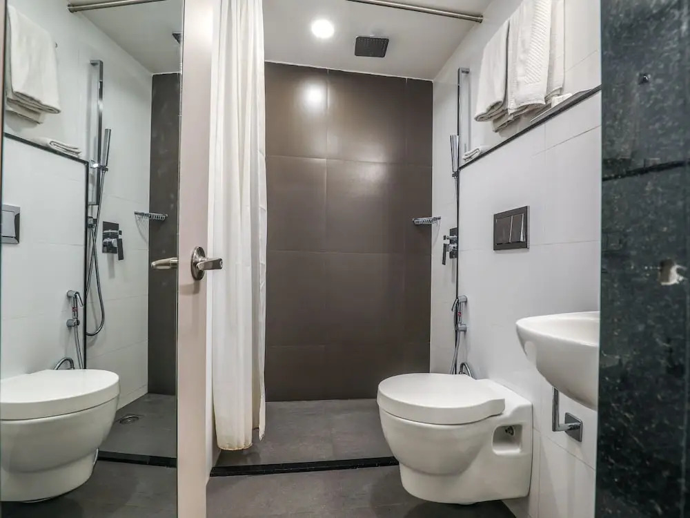 OYO 14282 Hotel Vivana