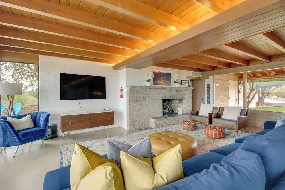 Hollywood Hills of Tucson: 20 Acres, Pool, Hot Tub