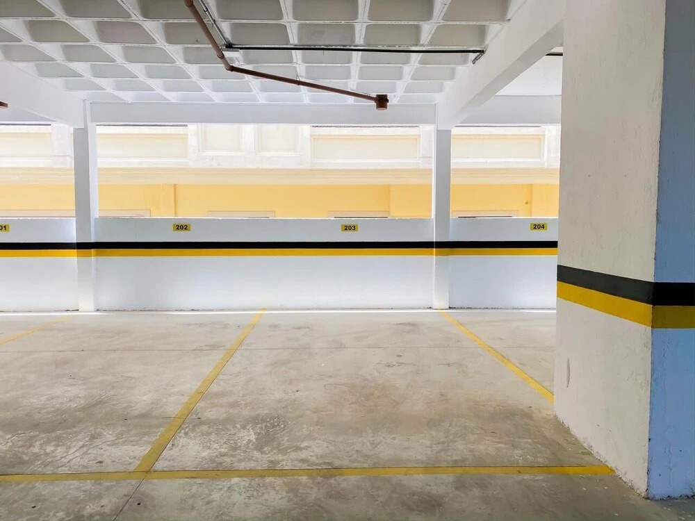 Apartamento Arejado com Localização Estratégica e Varandão - 203