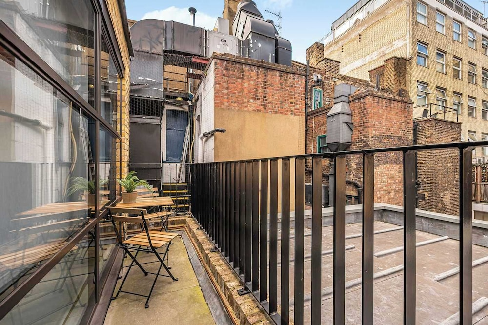The Legacy Apartment - Soho - by Frankie