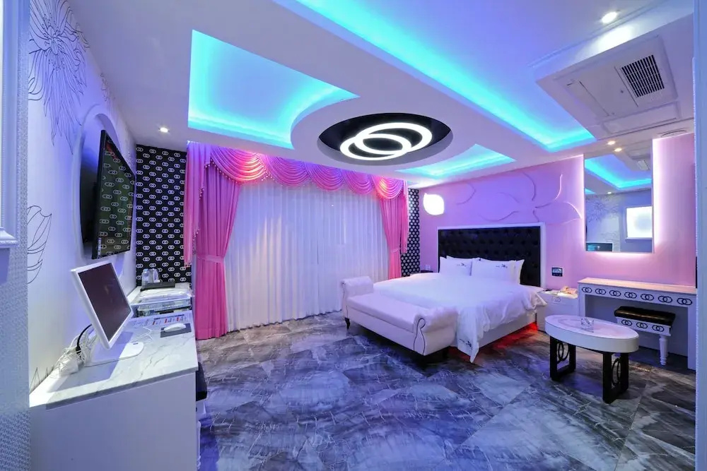 Biz Hotel