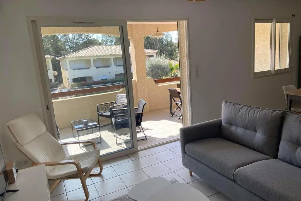 Appartement Serena 4 pers piscine 2 min plage en voiture