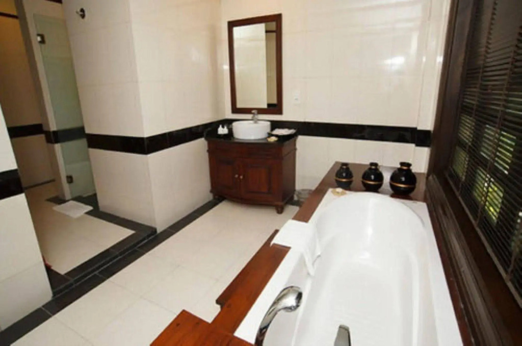 The Hotel Amara