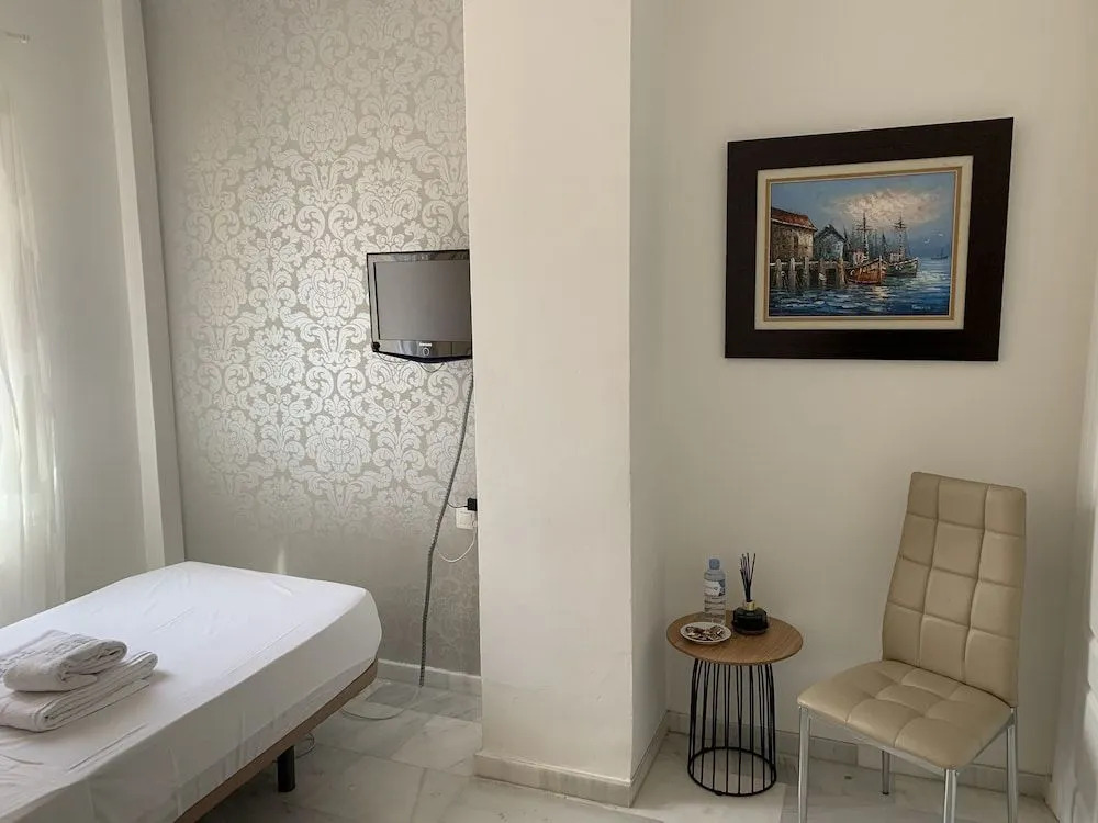 TGS & RUMEX Suites Banus