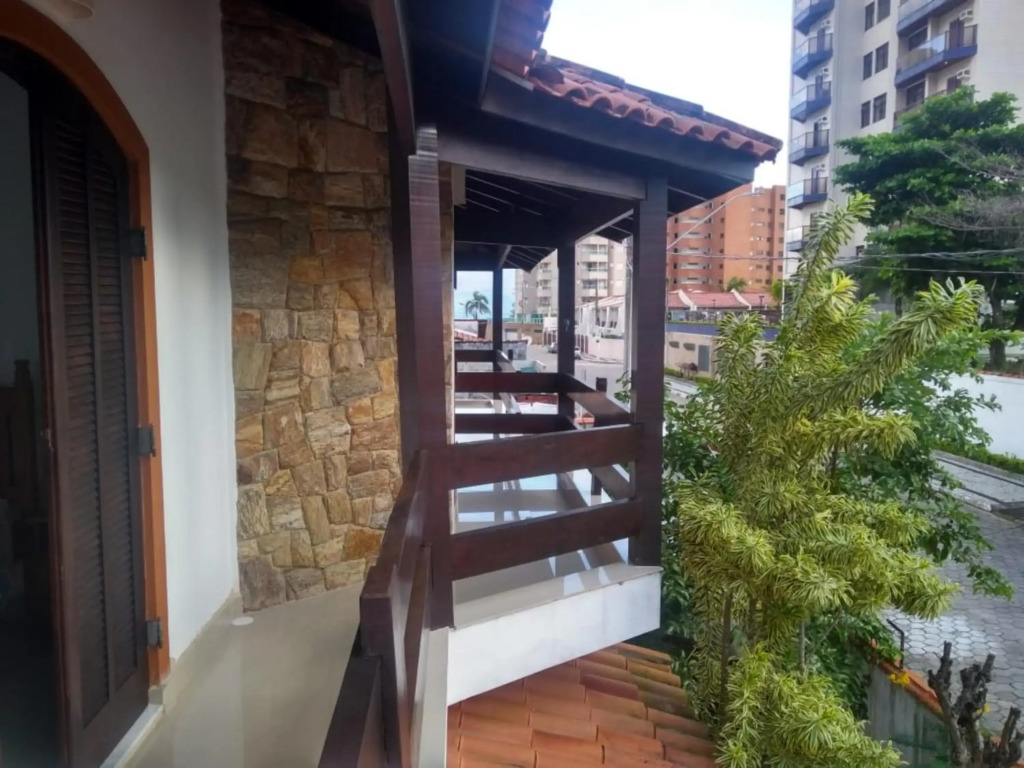 Casa a 150 m da Praia Martins de Sá