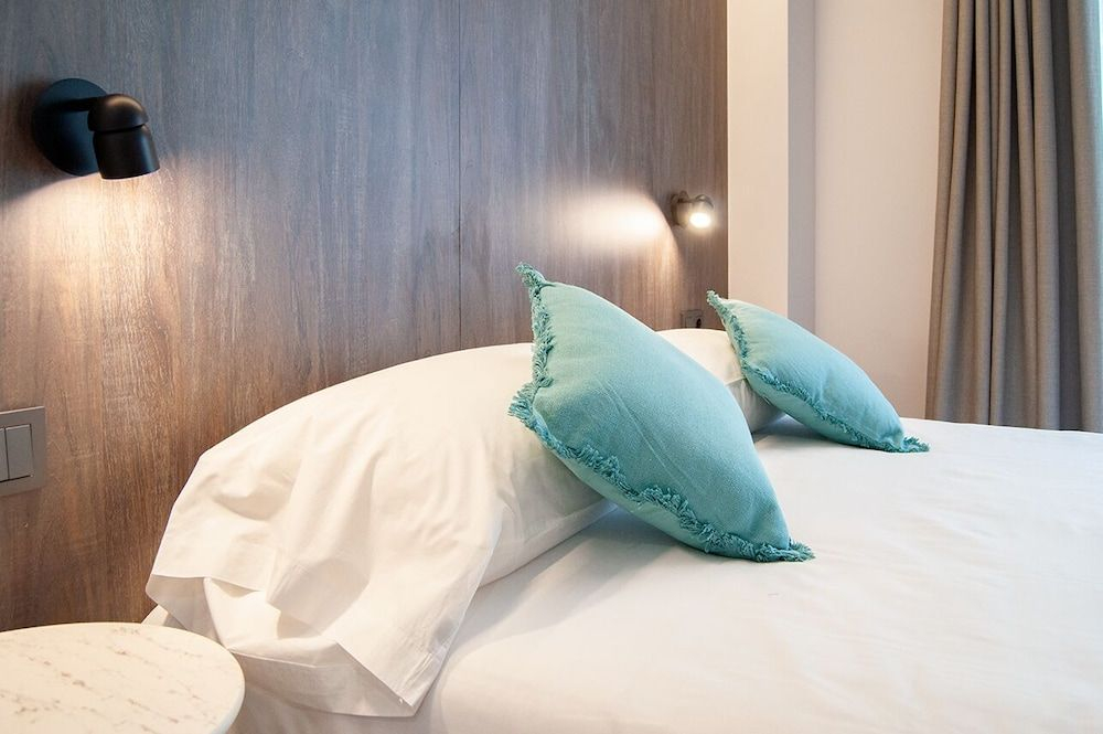 Hotel Quatre Llunes