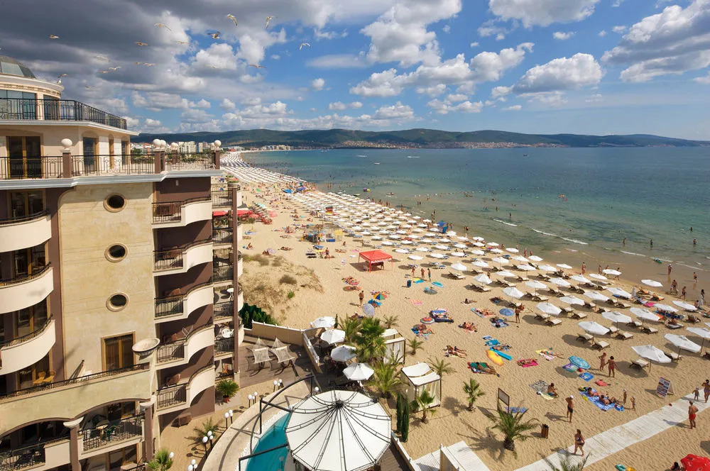 Golden Beach Hotel