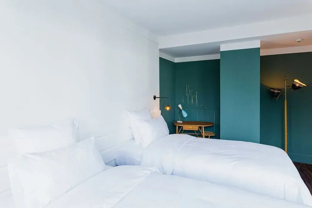 Bateau Libre Hotel