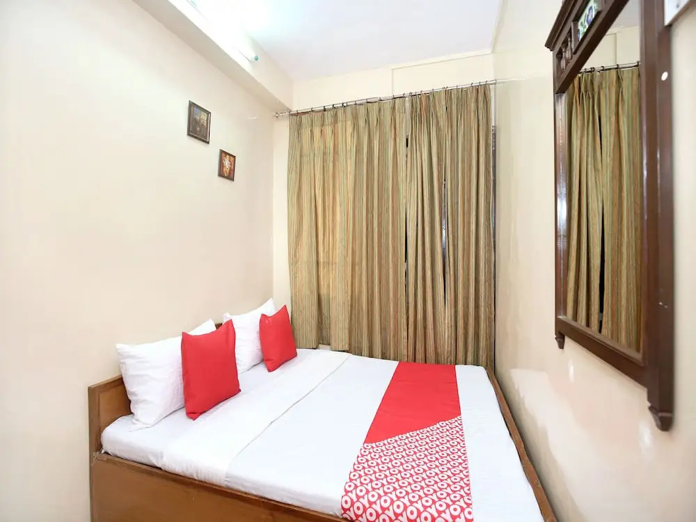OYO 12488 Home 2BHK Meridian House