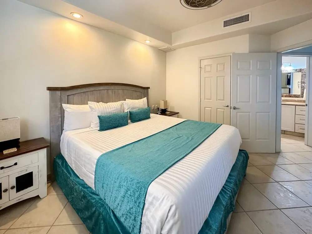 3BR Gem at Sandy Beach Area
