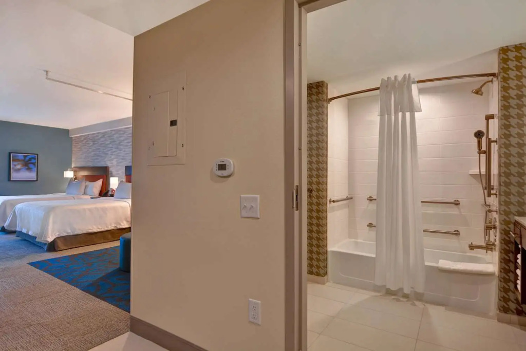 Home2 Suites By Hilton Orlando Flamingo Crossings, FL