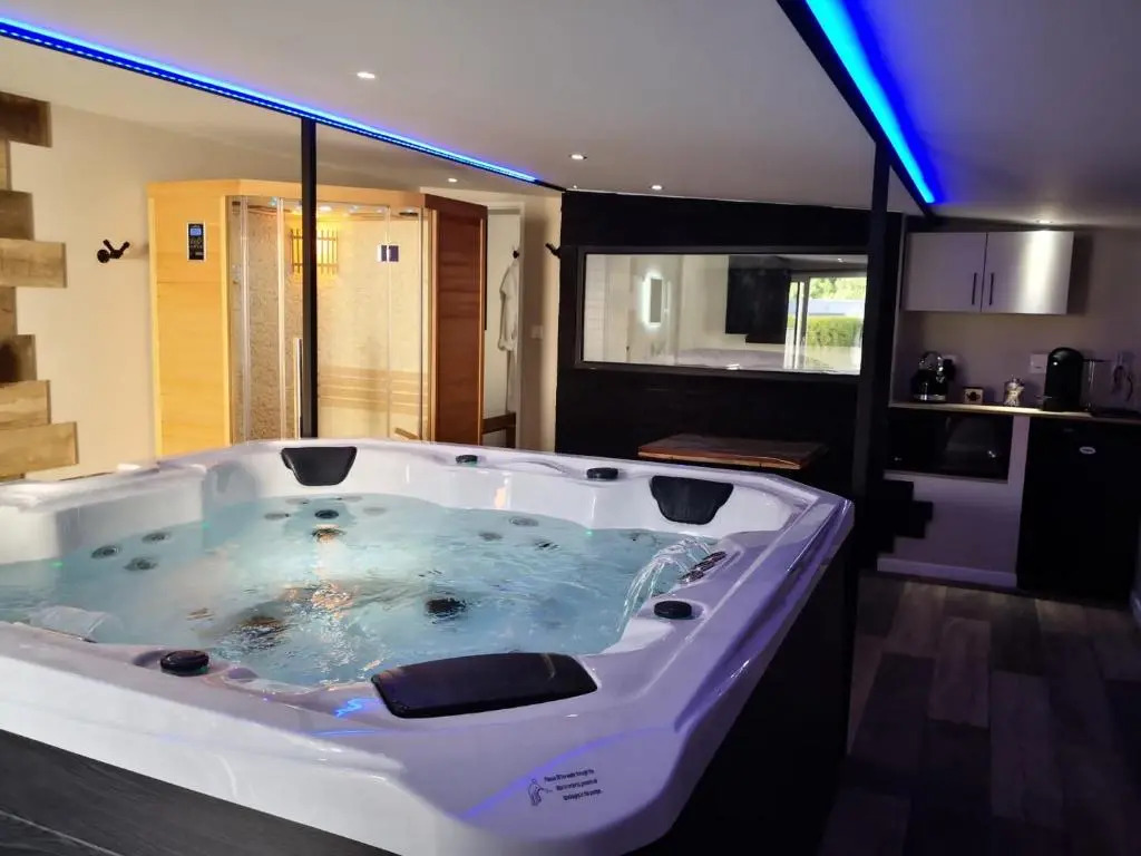 V&Spa 2 chambres dhôtes avec Spa privatif dont une avec un Sauna