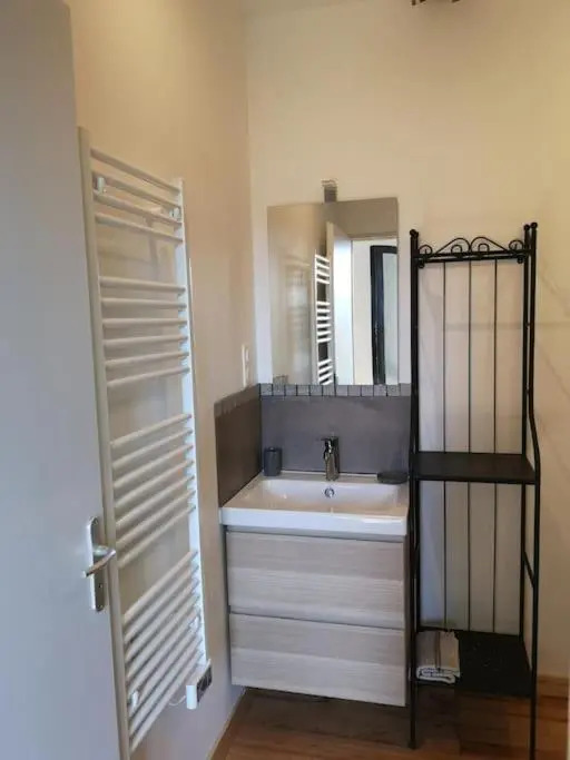 Appartement 4/6 pers, jardin, 6 km de la plage