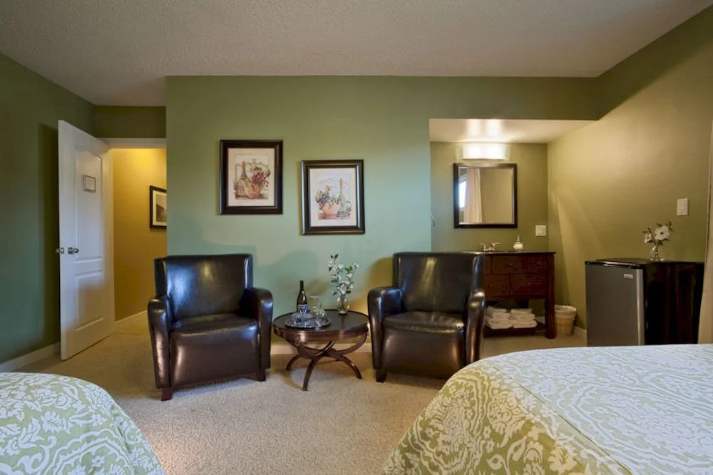 Kelowna Apple Tree Bed & Breakfast