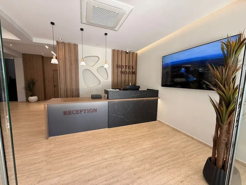 Noam Luxury Hotel