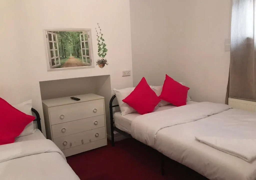 Poplar Guest House
