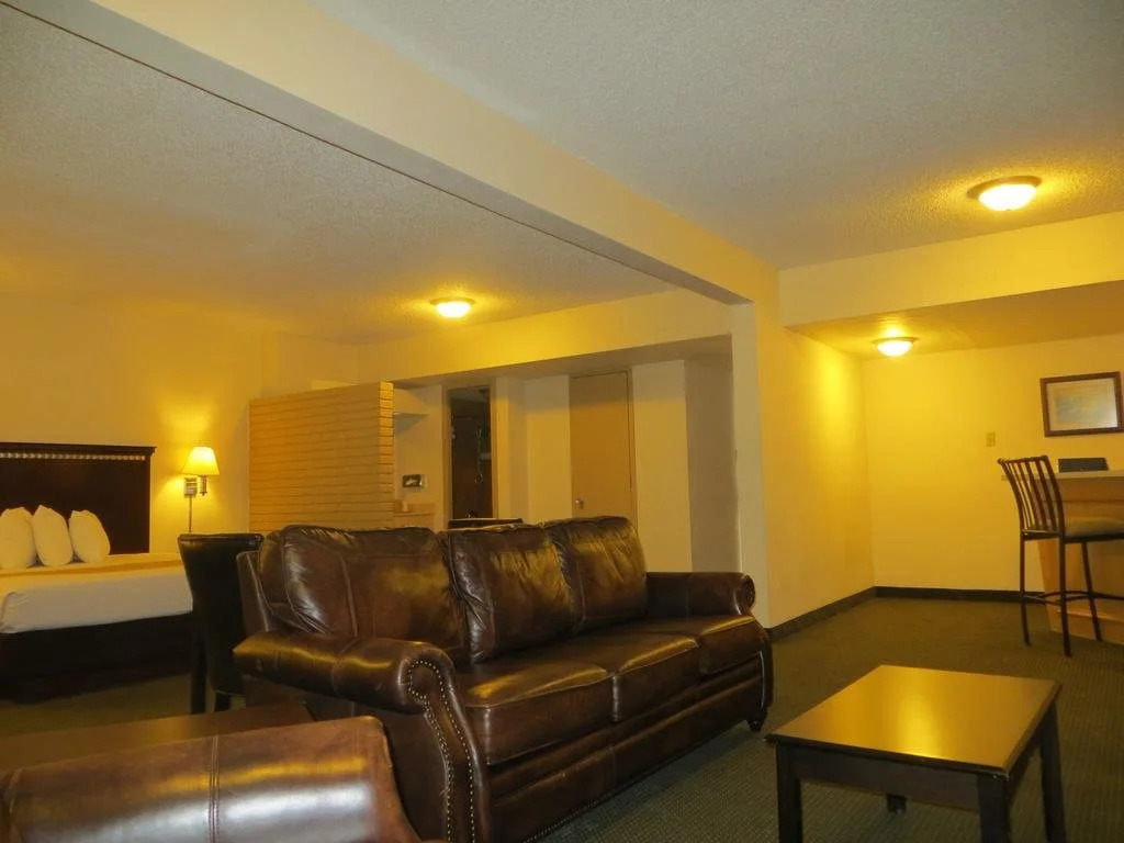 Echo Hotel & Conference Center