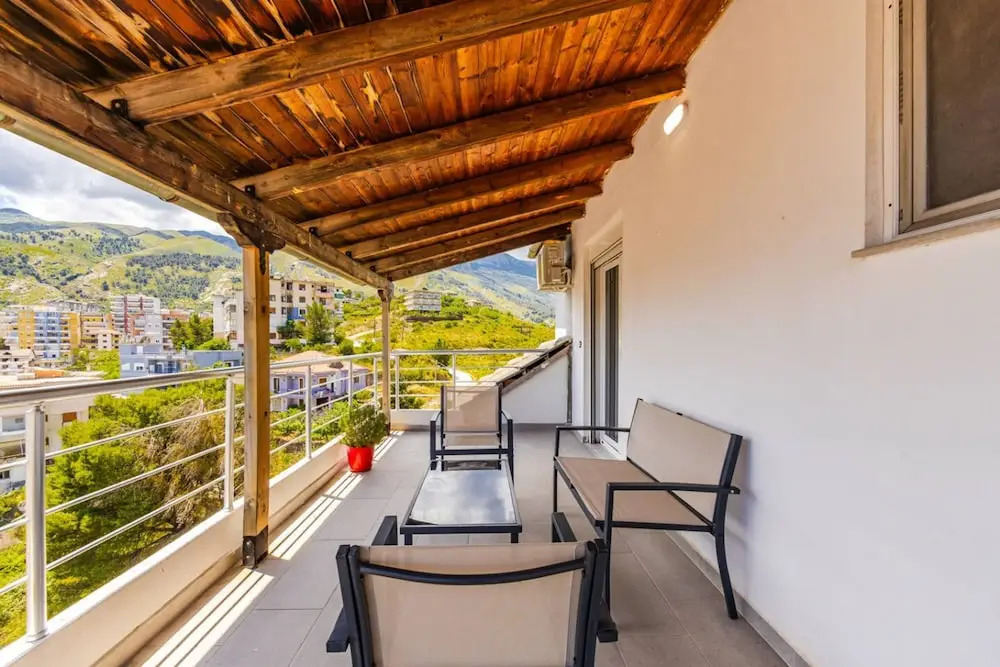 Hillside Apartment Gjirokast r 2BR With Balcony