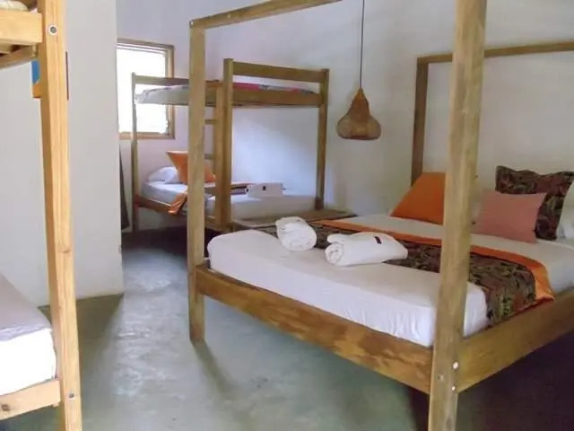 Casa de Olas - Eco Rustic Hostel