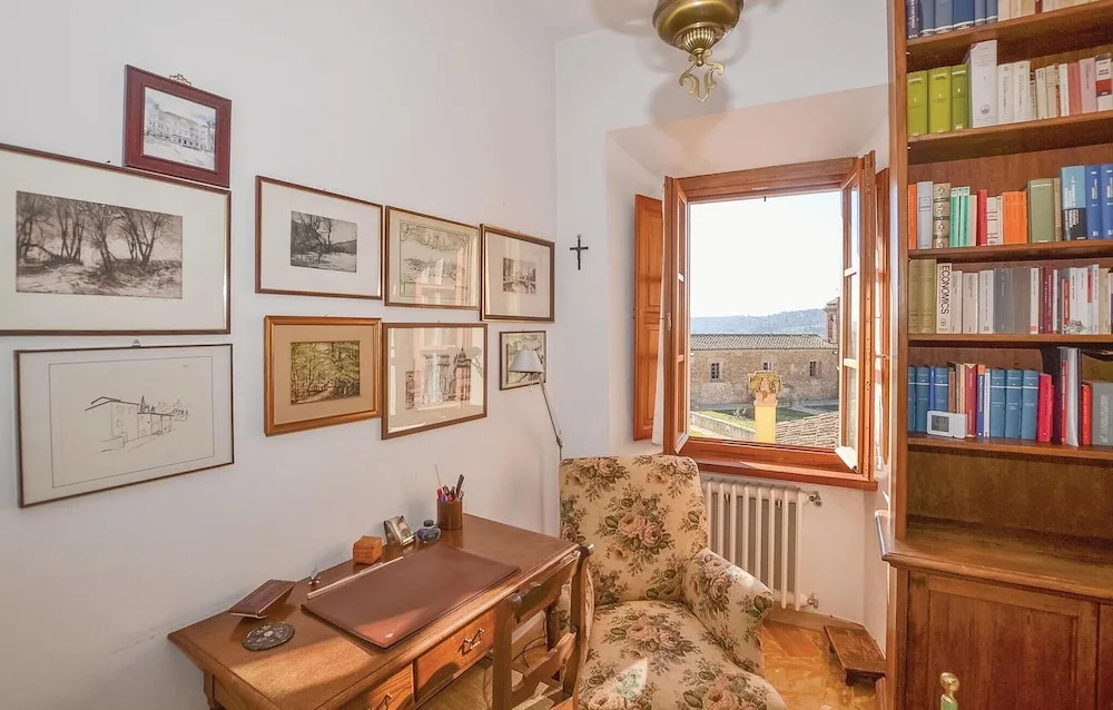 Amazing Home in Monte San Savino With Wifi and 6 Bedrooms