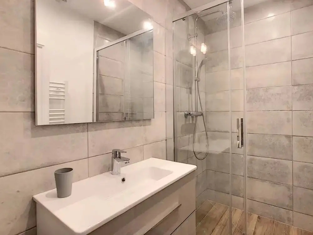 Superb Apart 6 People in the Heart of Cannes T32