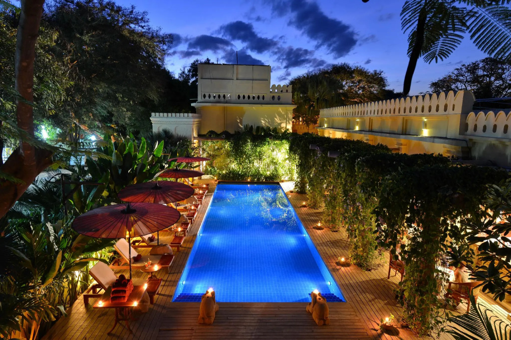 Areindmar Hotel