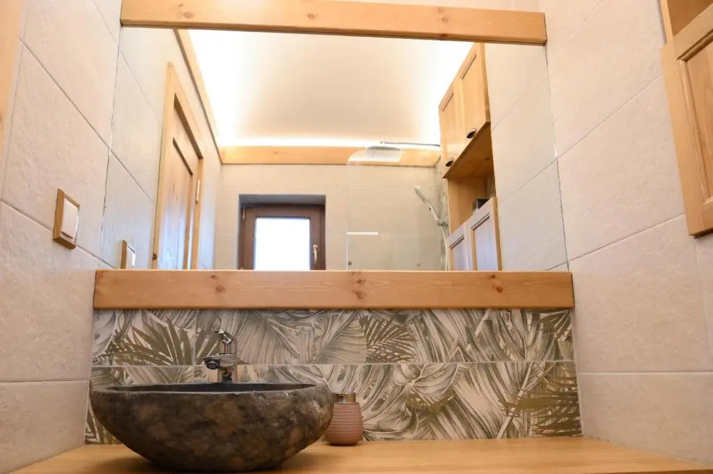 Villa Raphael w Jacuzzi near Pirin Golf Resort