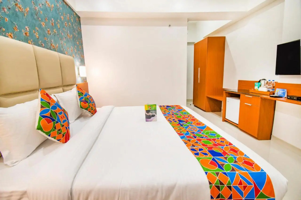 Magnus Square Business Hotel, Viman Nagar Pune