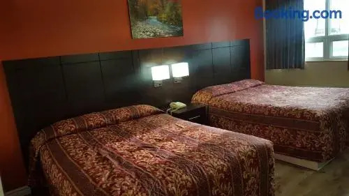 Royal Windsor Inn & Suites