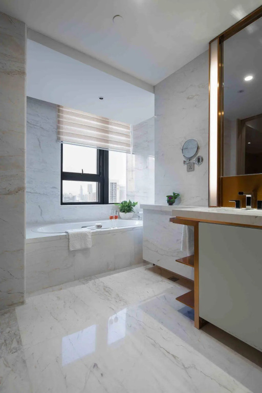 Gallery F Hotel