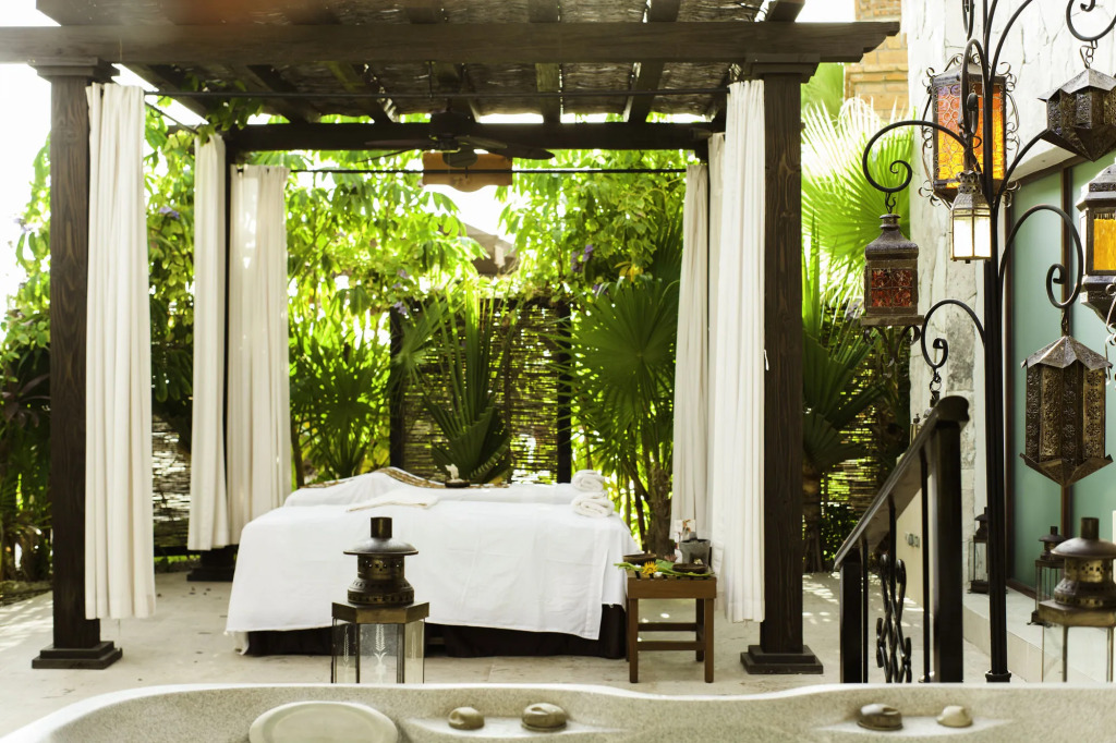 The Residences at Hacienda Encantada