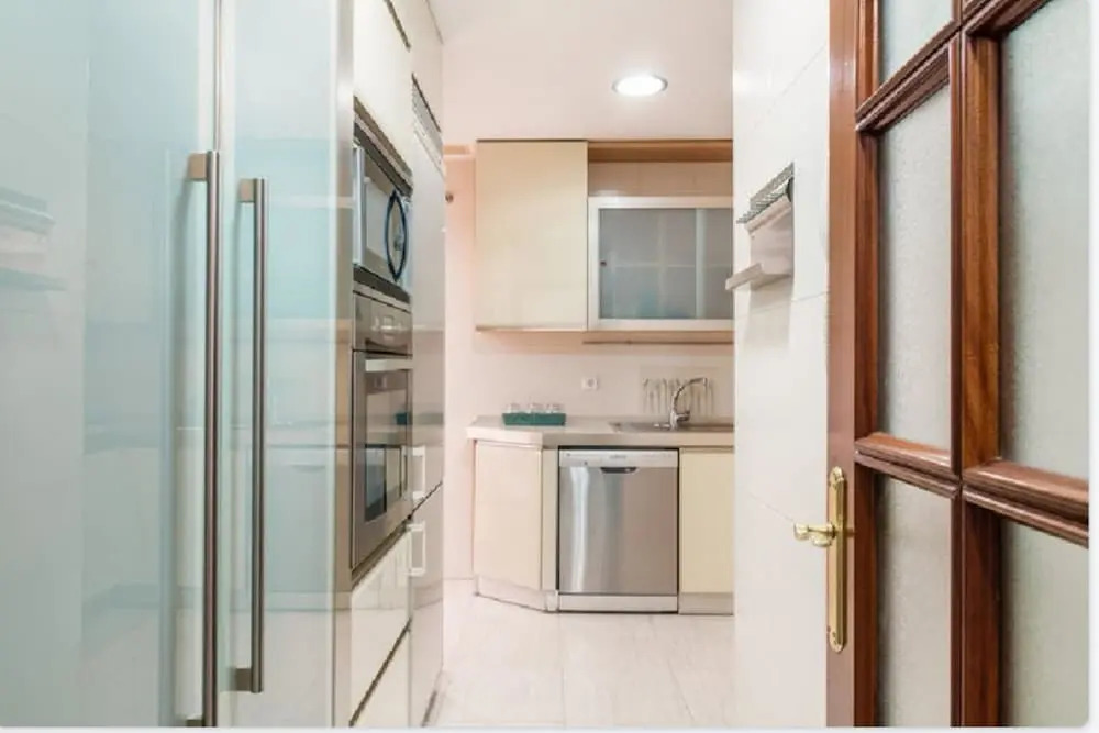 Apartment with 3 Bedrooms in Cádiz, with Wonderful City View, Terrace And Wifi - 180 M From the Beach