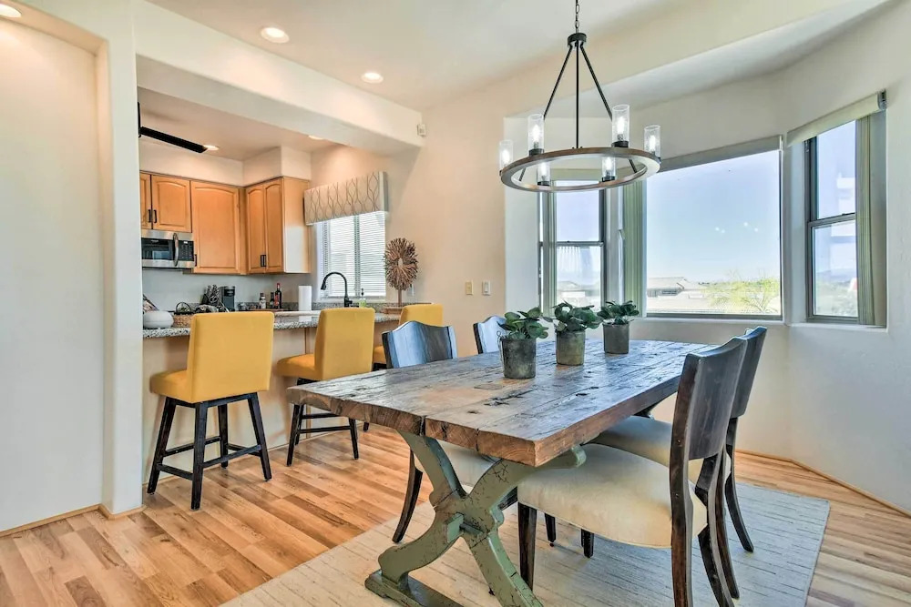 Pool Access: Mountain-view Condo in Fountain Hills