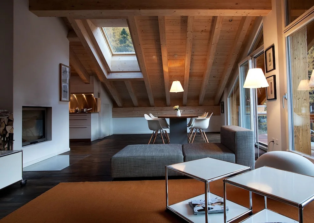 Chalet Altesse Serviced Apartments