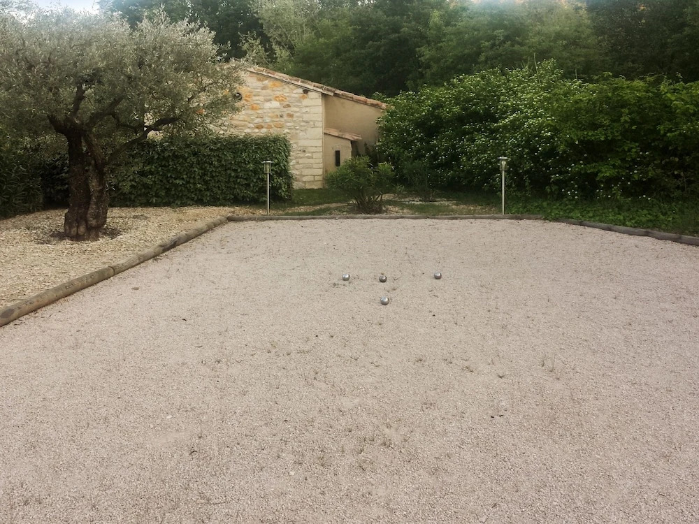 Villa With 4 Bedrooms in Mollans-sur-ouvèze, With Wonderful Mountain V