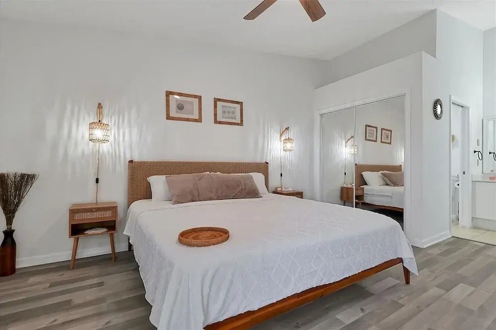 2722 Club Cortile Unit B 3bed