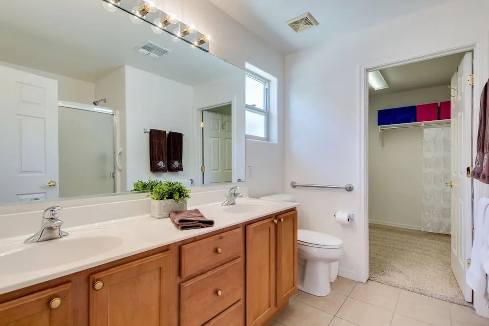 La Costa - 2 Br home by RedAwning