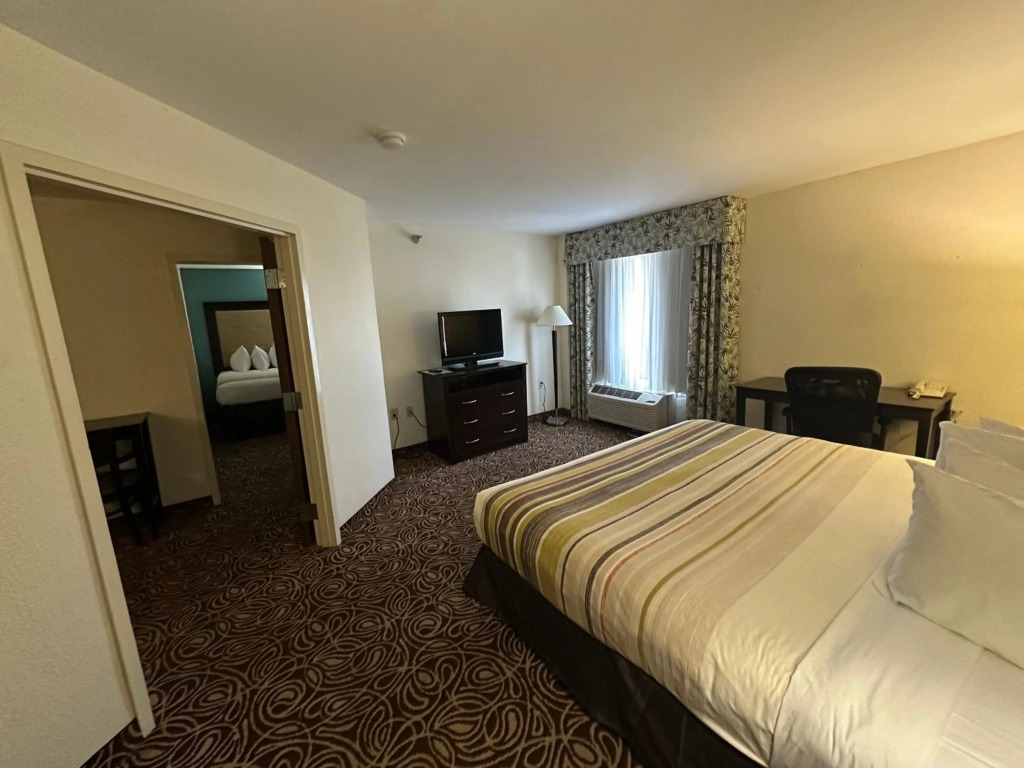 Holiday Inn Express And Suites - Myrtle Beach