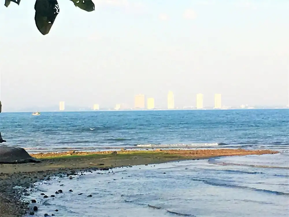 Bang Saray - Lake & Pool Views
